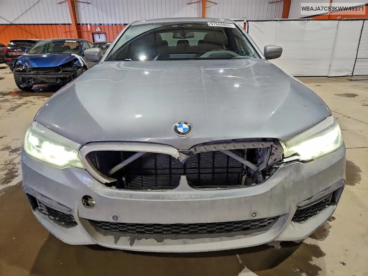 WBAJA7C53KWW49371 2019 BMW 530 Xi