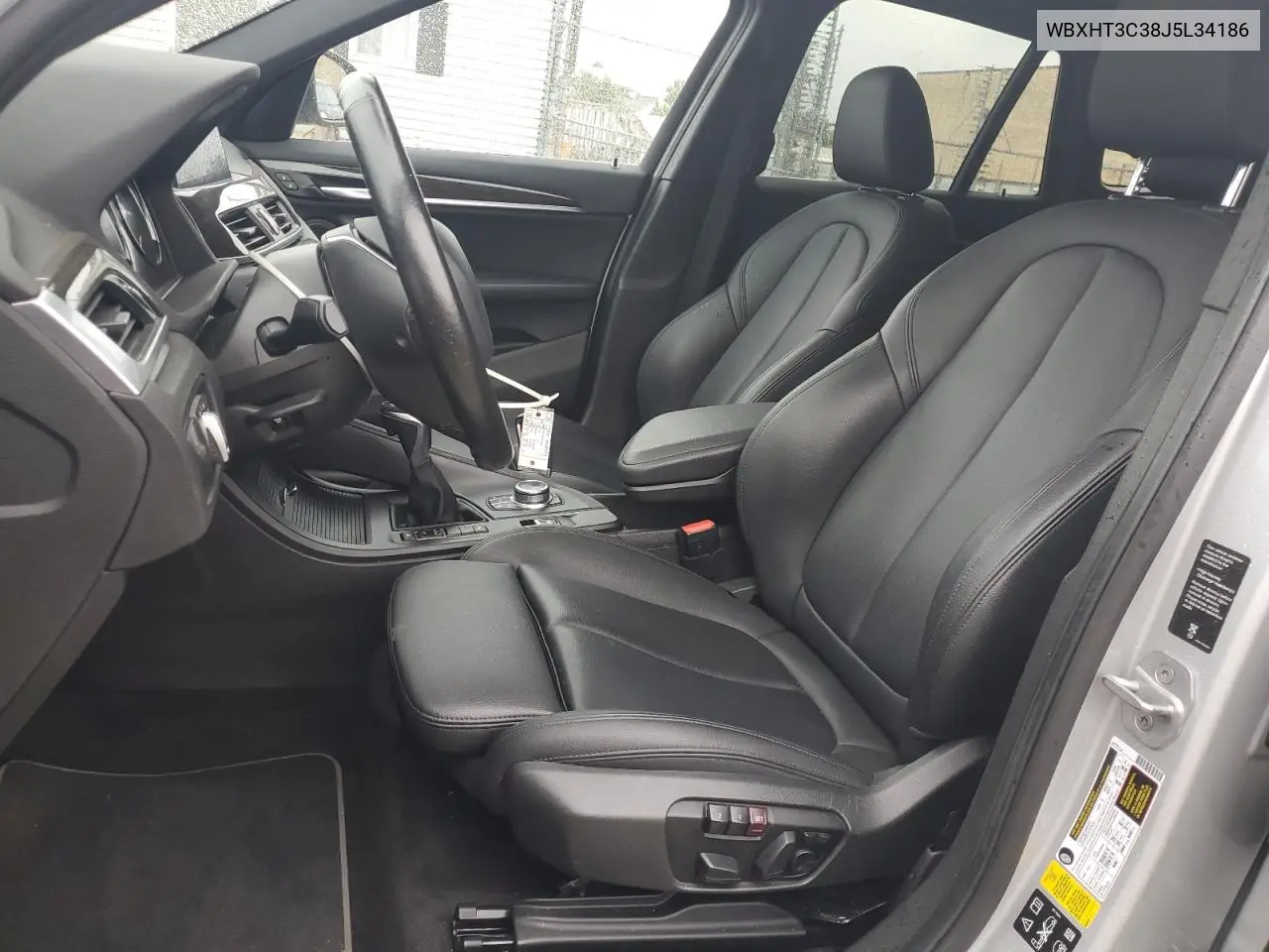 WBXHT3C38J5L34186 2018 BMW X1 xDrive28I