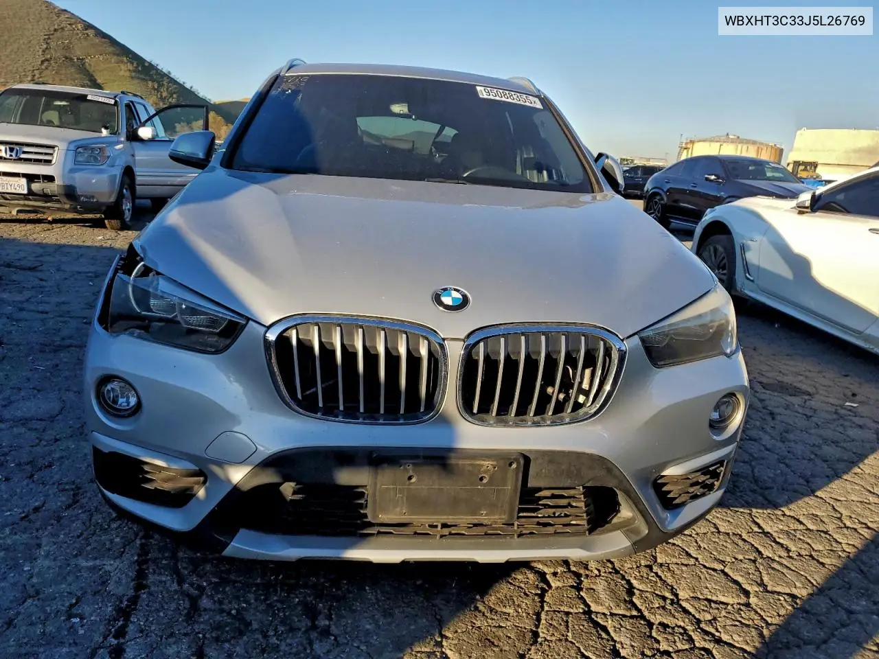 WBXHT3C33J5L26769 2018 BMW X1 xDrive28I