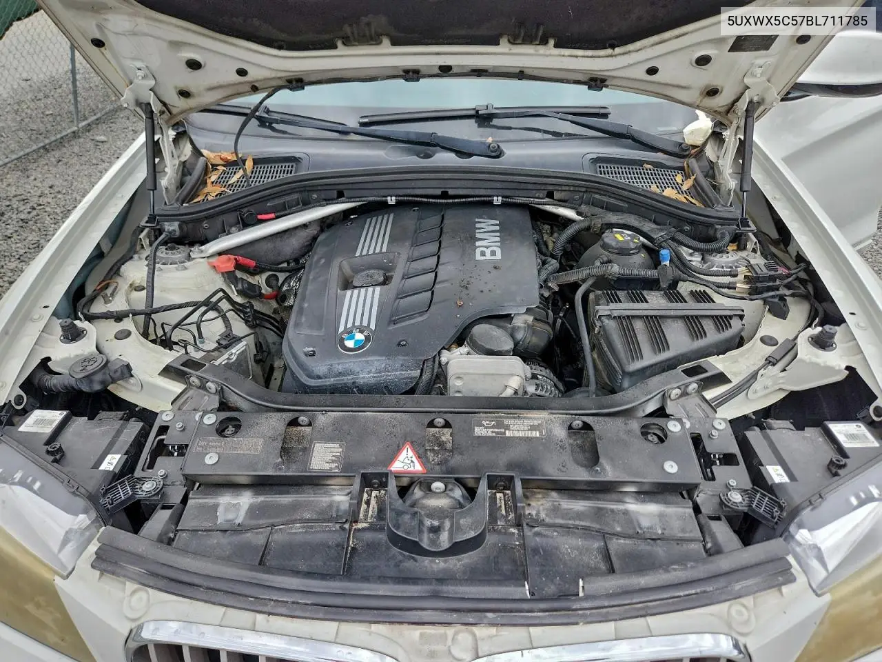 5UXWX5C57BL711785 2011 BMW X3 xDrive28I