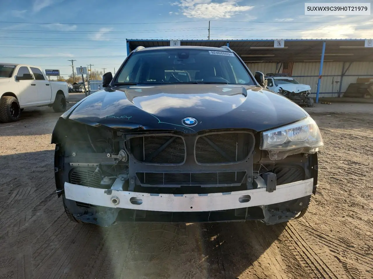 5UXWX9C39H0T21979 2017 BMW X3 xDrive28I