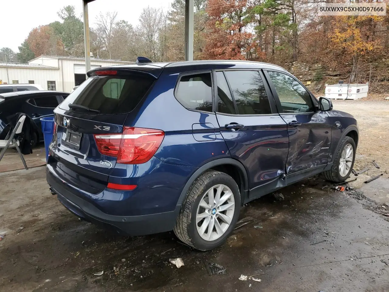 5UXWX9C5XH0D97666 2017 BMW X3 xDrive28I
