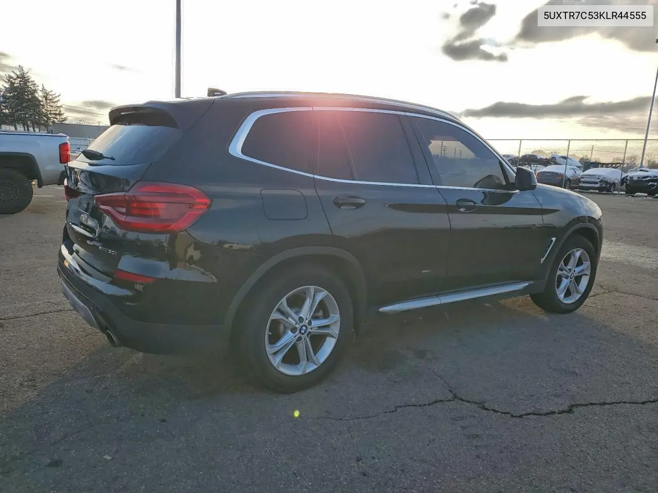 5UXTR7C53KLR44555 2019 BMW X3 Sdrive30I