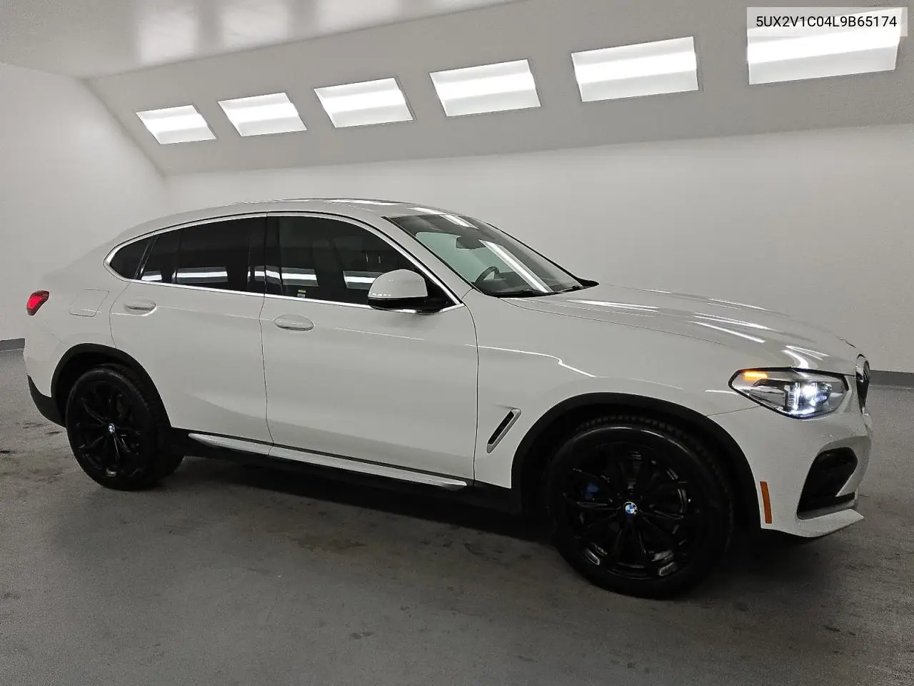 5UX2V1C04L9B65174 2020 BMW X4 xDrive30I