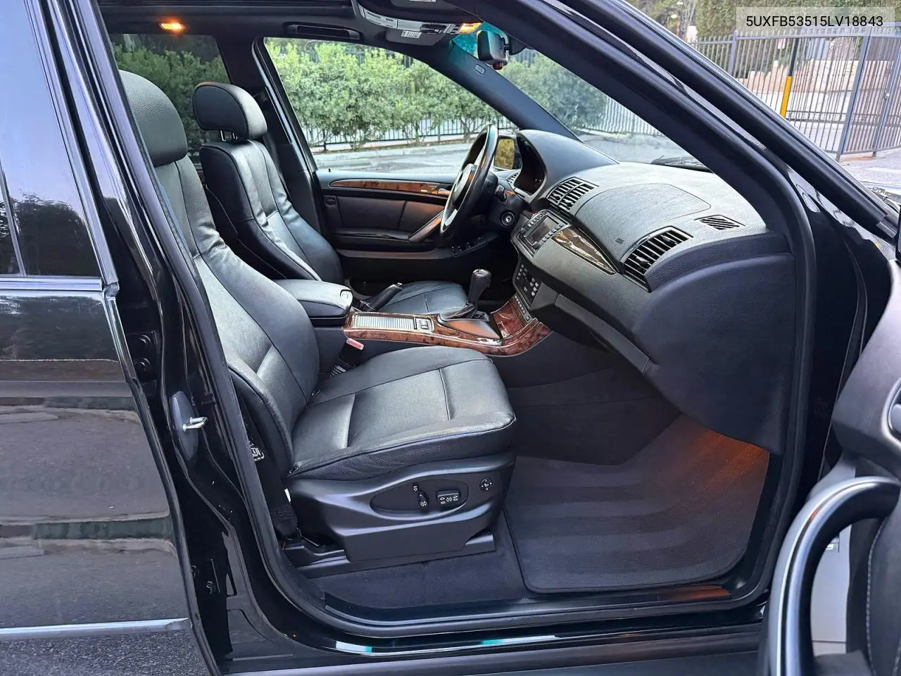 5UXFB53515LV18843 2005 BMW X5 4.4I