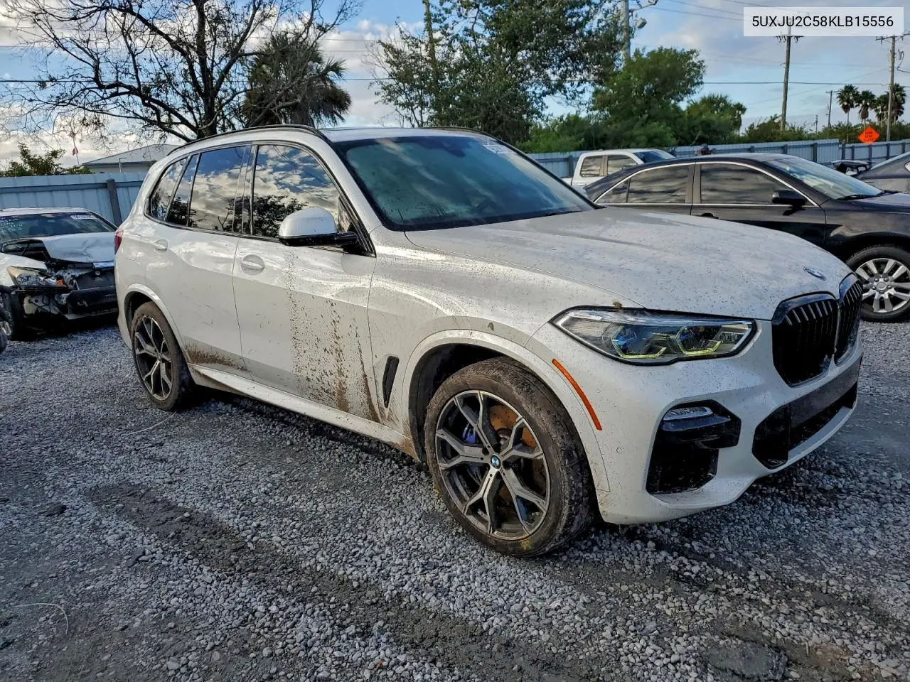 5UXJU2C58KLB15556 2019 BMW X5 xDrive50I