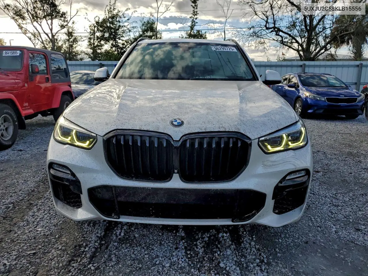 5UXJU2C58KLB15556 2019 BMW X5 xDrive50I