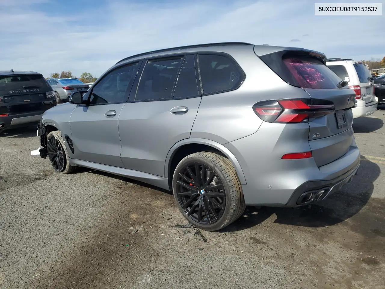 5UX33EU08T9152537 2026 BMW X5 M60I