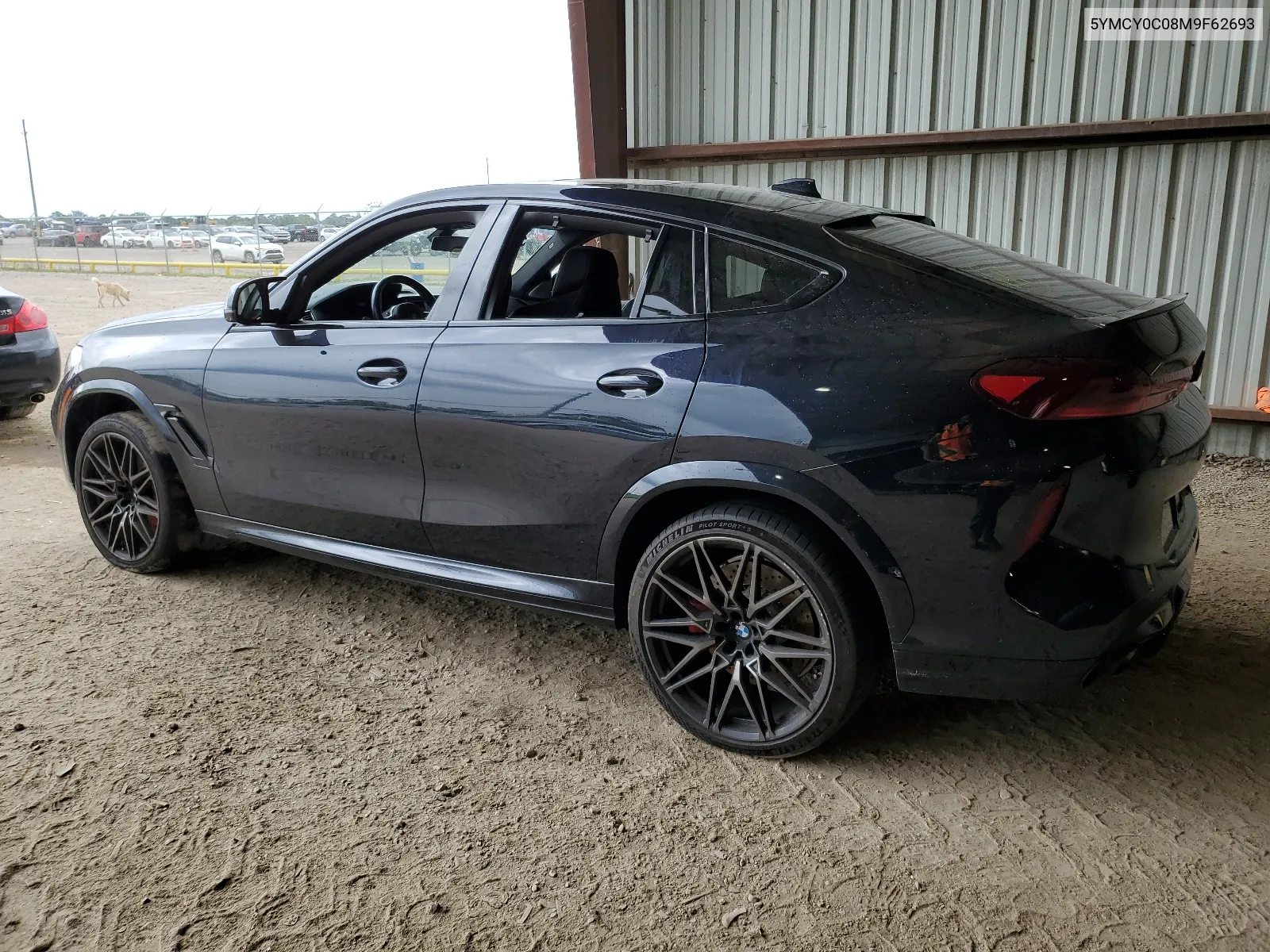 5YMCY0C08M9F62693 2021 BMW X6 M