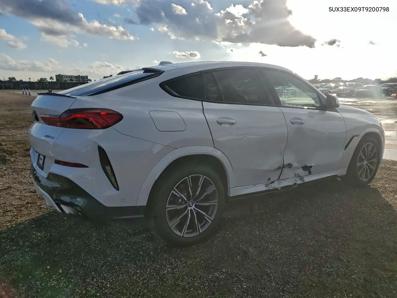 5UX33EX09T9200798 2026 BMW X6 xDrive40I