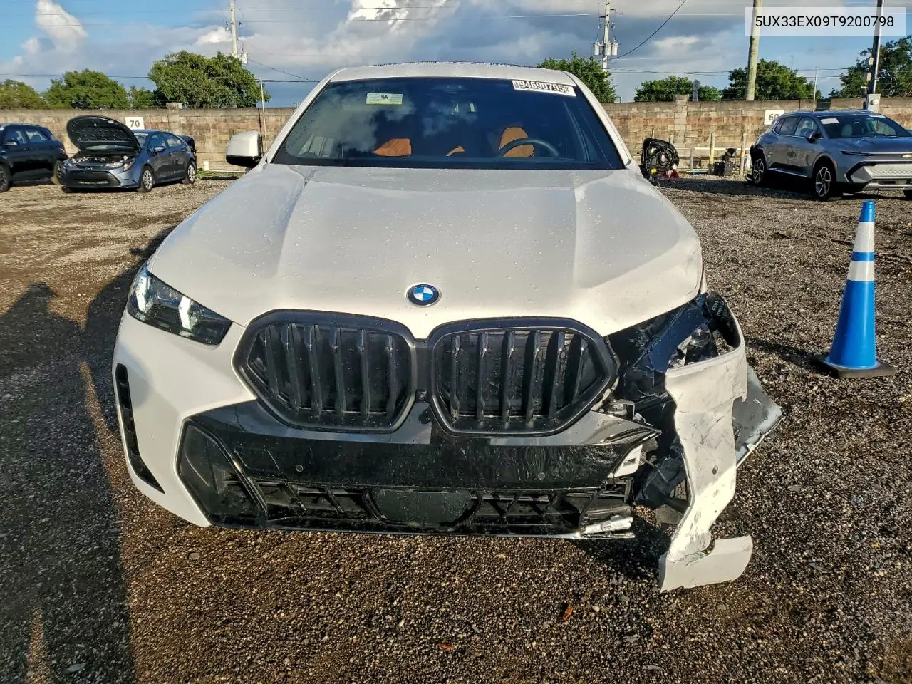 5UX33EX09T9200798 2026 BMW X6 xDrive40I