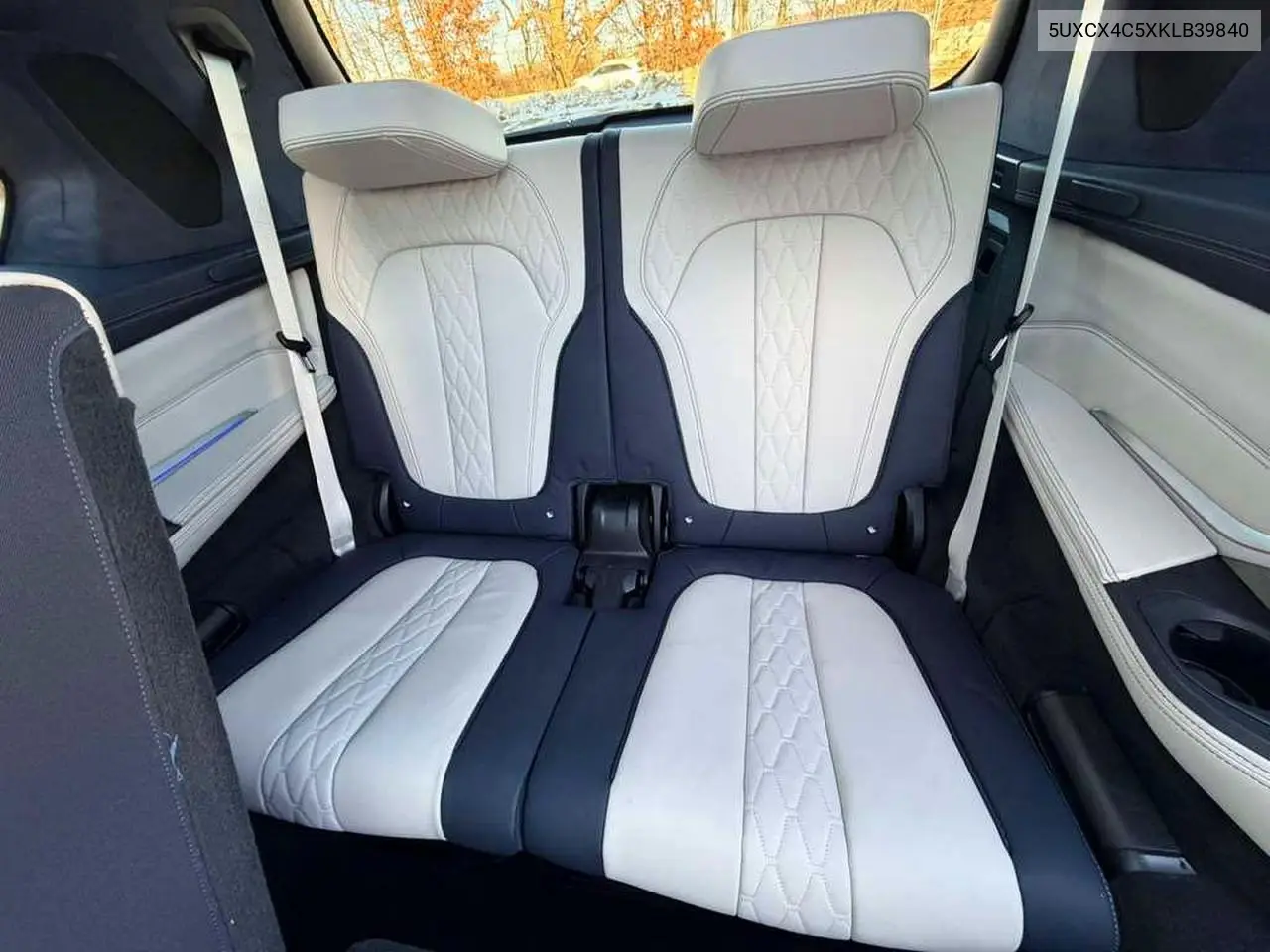 5UXCX4C5XKLB39840 2019 BMW X7 xDrive50I