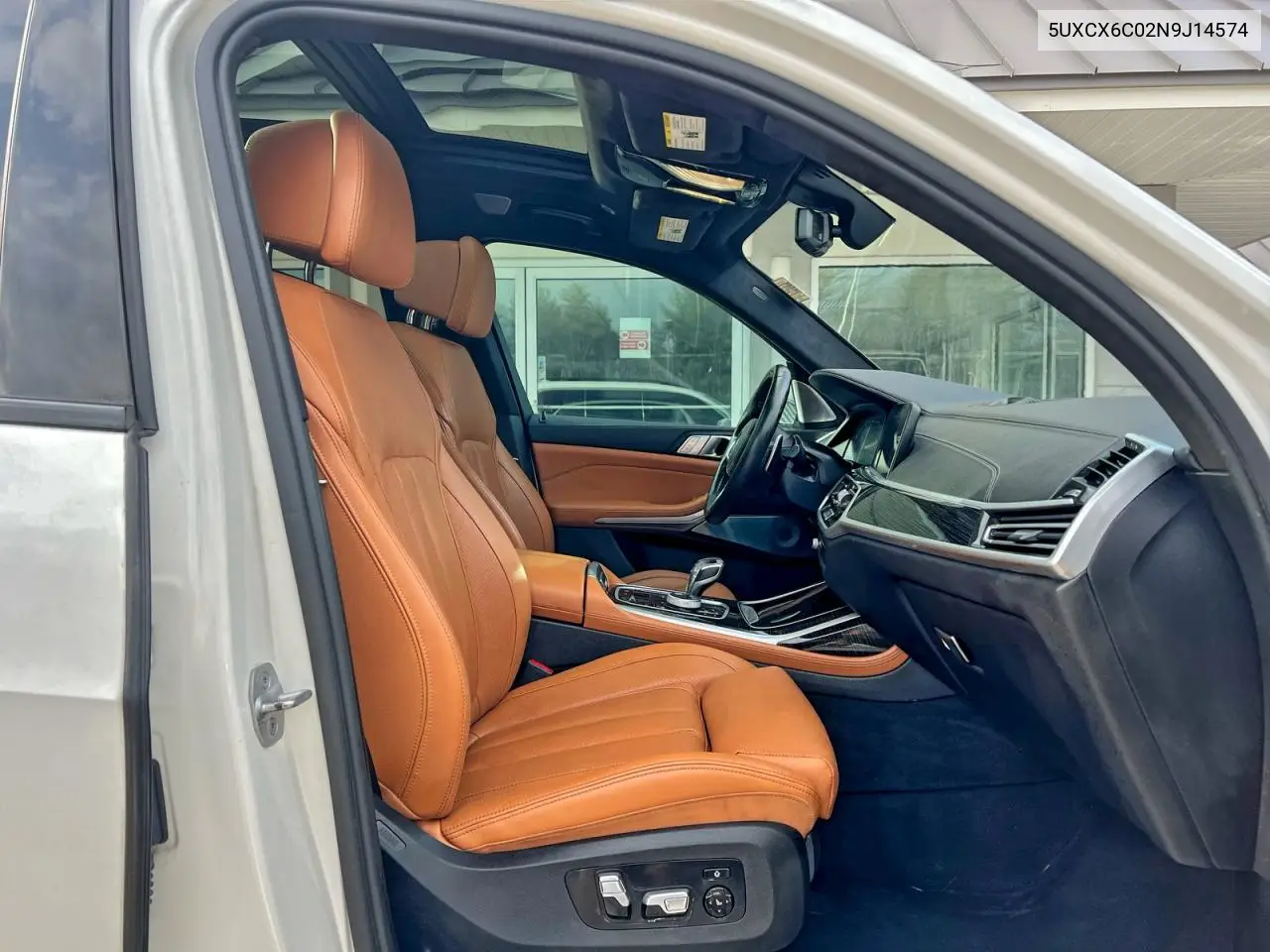 5UXCX6C02N9J14574 2022 BMW X7 M50I