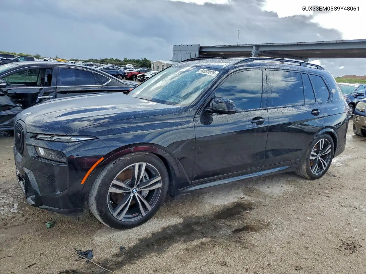 5UX33EM05S9Y48061 2025 BMW X7 M60I