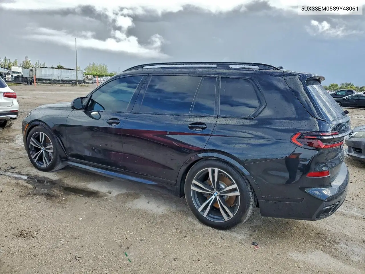 5UX33EM05S9Y48061 2025 BMW X7 M60I