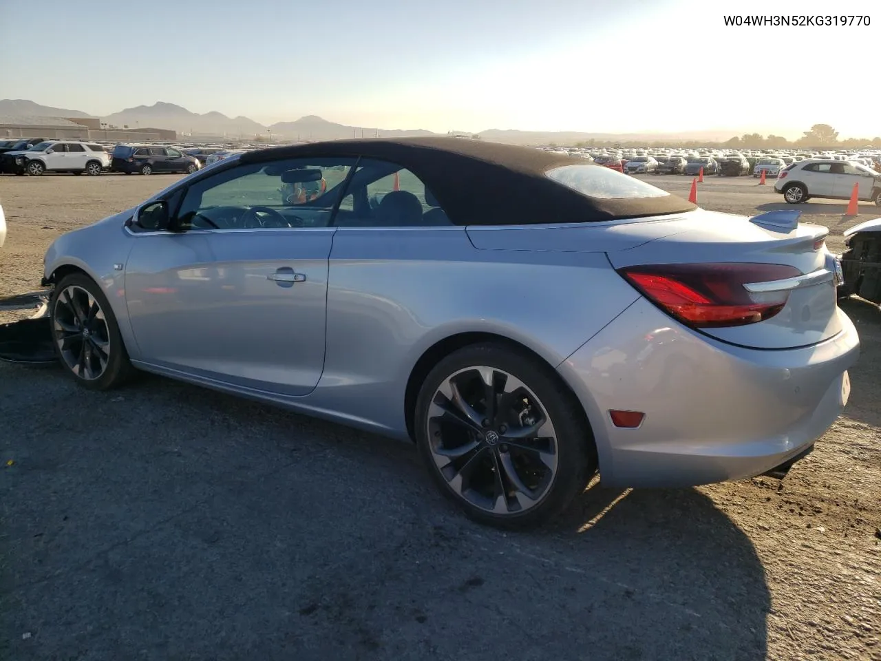 W04WH3N52KG319770 2019 Buick Cascada Premium