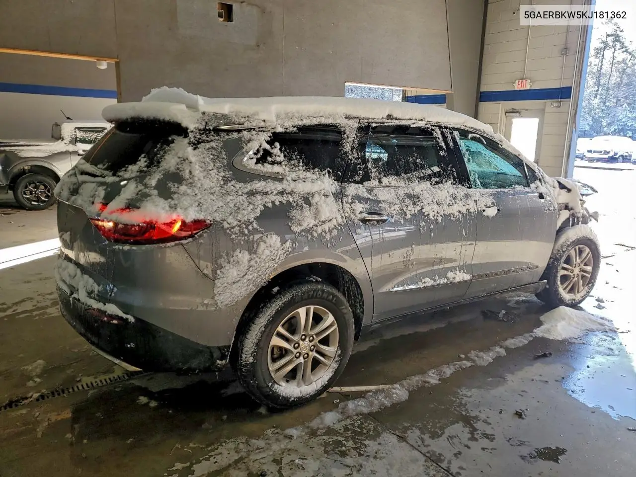 5GAERBKW5KJ181362 2019 Buick Enclave Essence