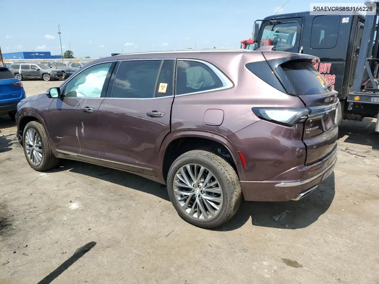 5GAEVCRS8SJ166228 2025 Buick Enclave Avenir