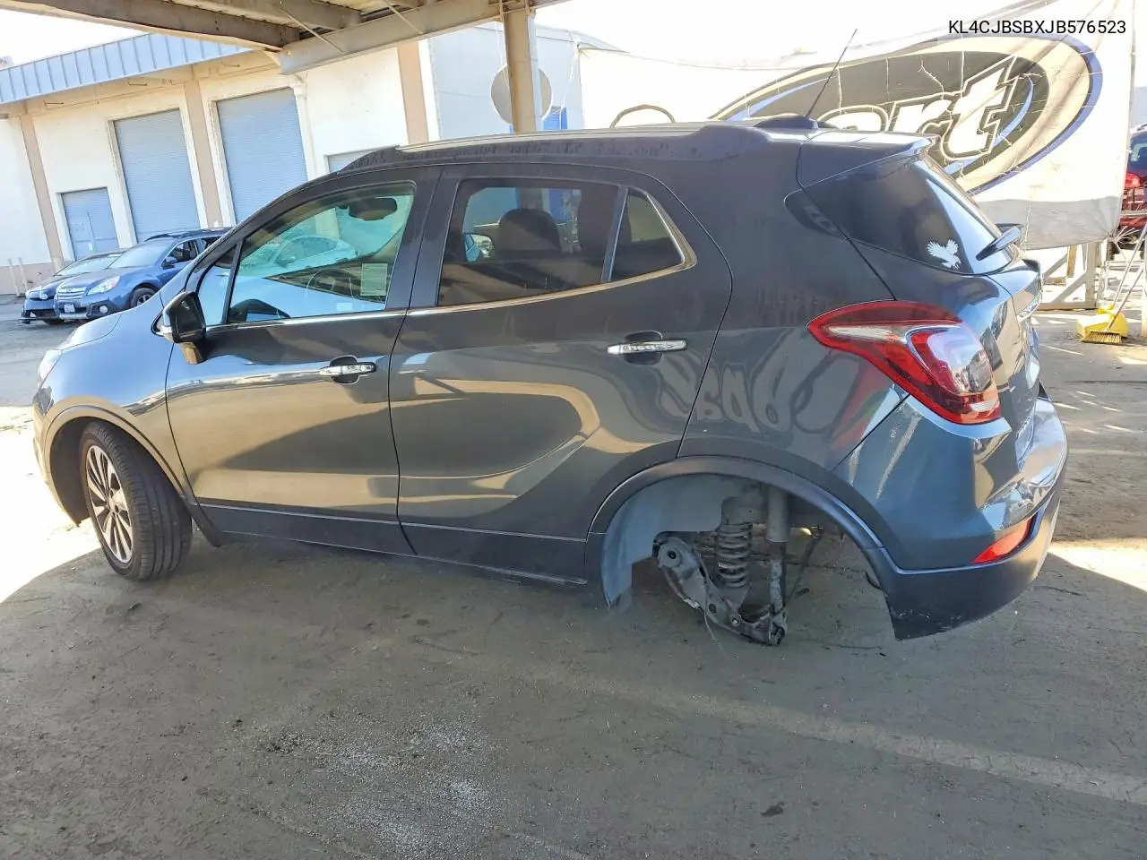 KL4CJBSBXJB576523 2018 Buick Encore Preferred Ii