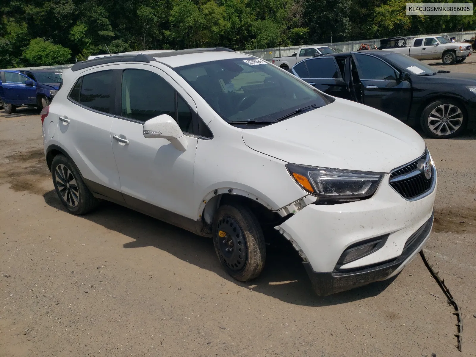 2019 Buick Encore Essence VIN: KL4CJGSM9KB886095 Lot: 66786394