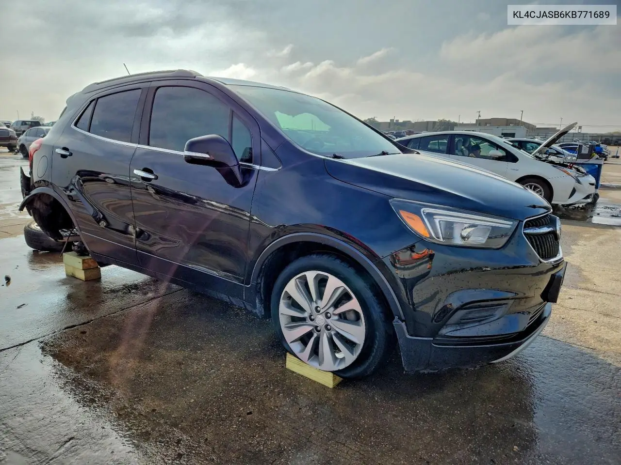 KL4CJASB6KB771689 2019 Buick Encore Preferred