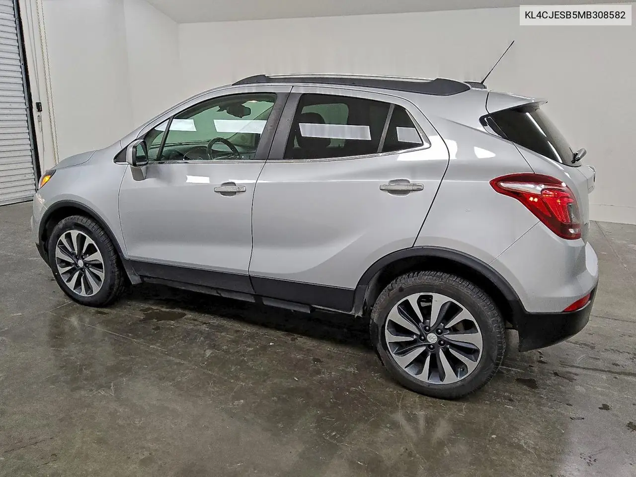 KL4CJESB5MB308582 2021 Buick Encore Preferred