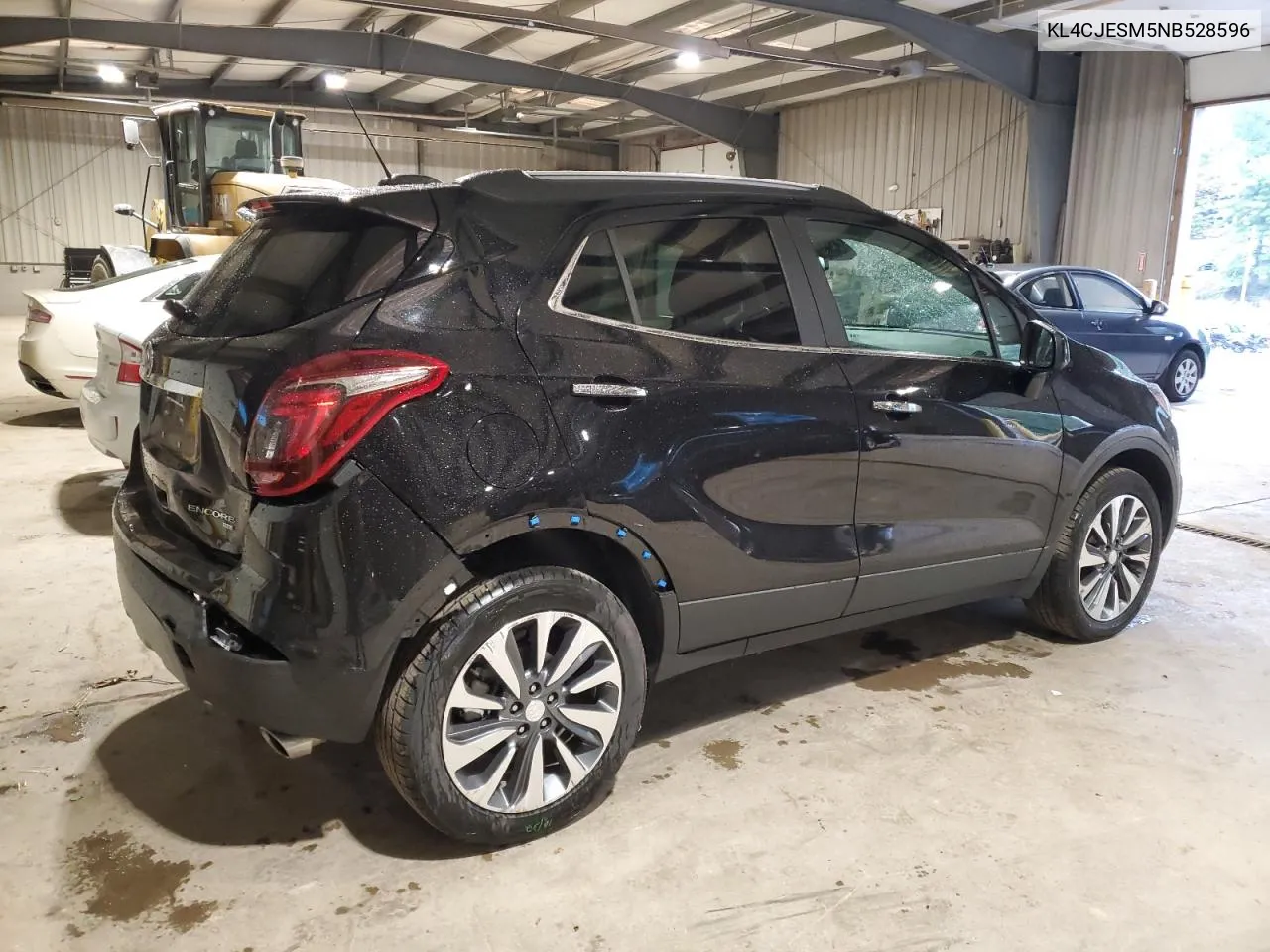 KL4CJESM5NB528596 2022 Buick Encore Preferred