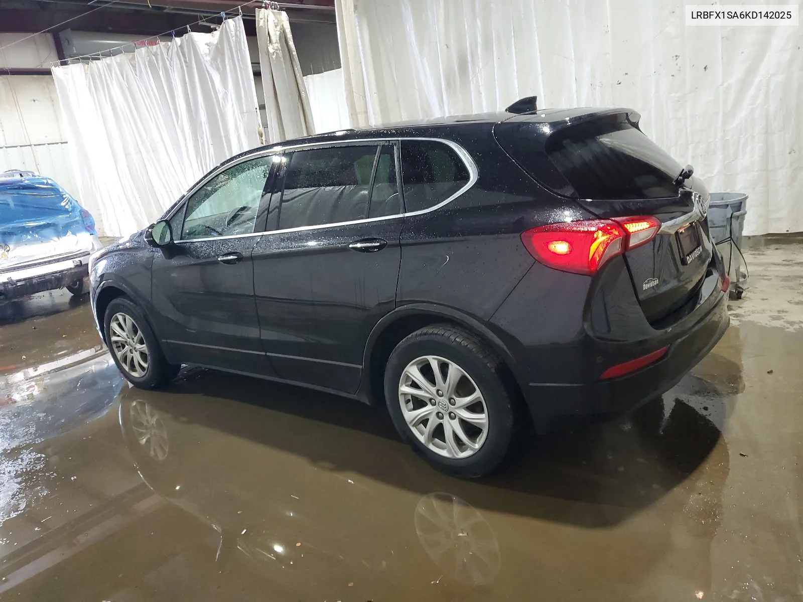 LRBFX1SA6KD142025 2019 Buick Envision Preferred