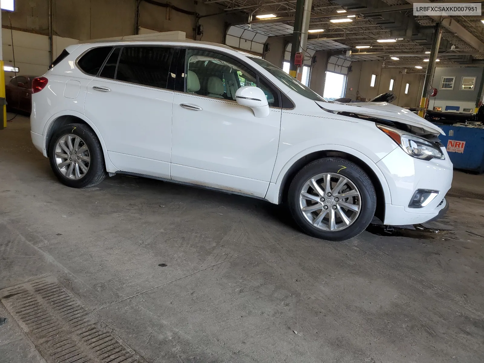 2019 Buick Envision Essence VIN: LRBFXCSAXKD007951 Lot: 67415164