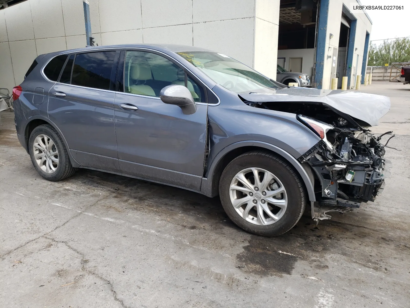 LRBFXBSA9LD227061 2020 Buick Envision Preferred