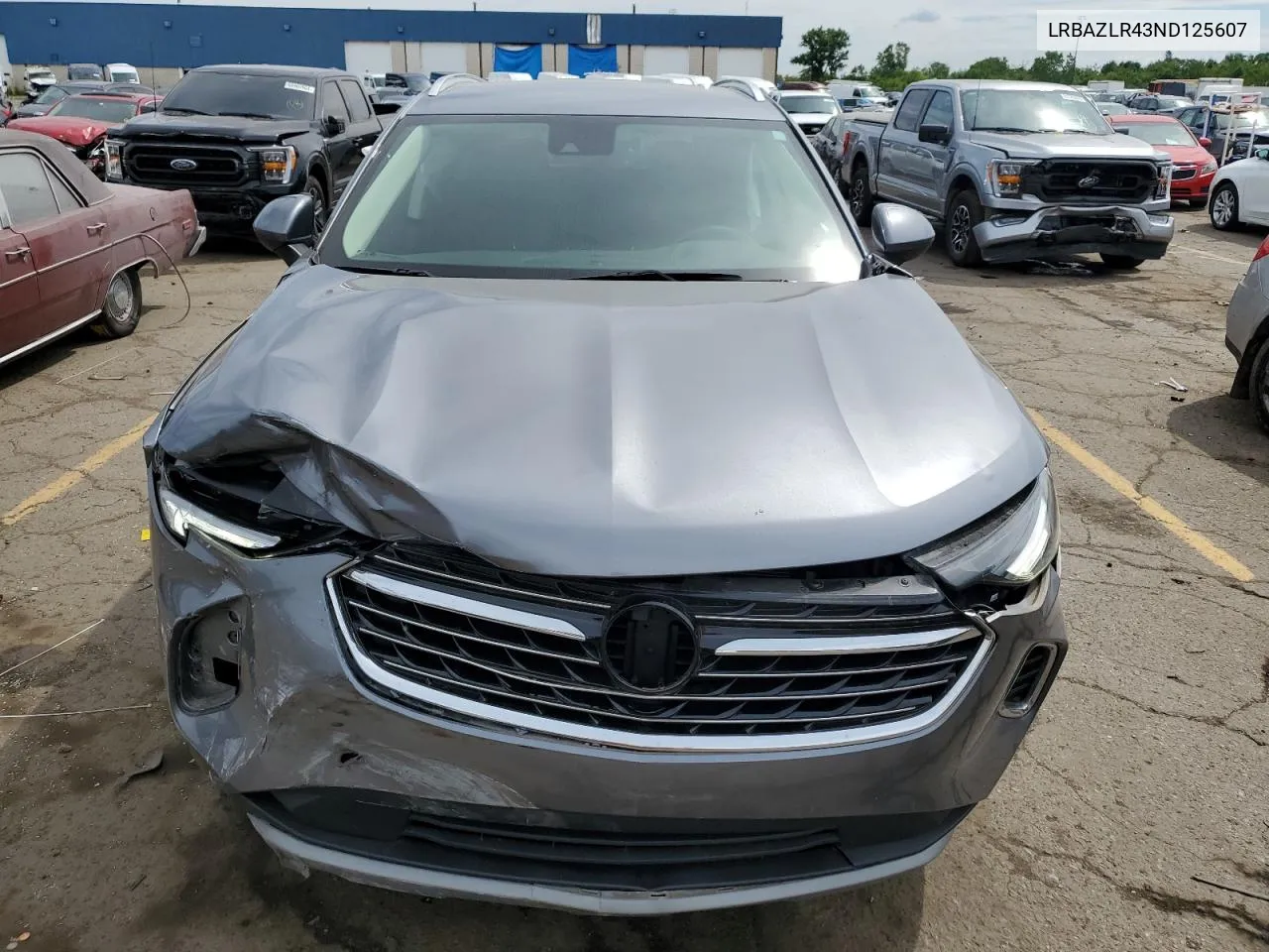 LRBAZLR43ND125607 2022 Buick Envision Preferred