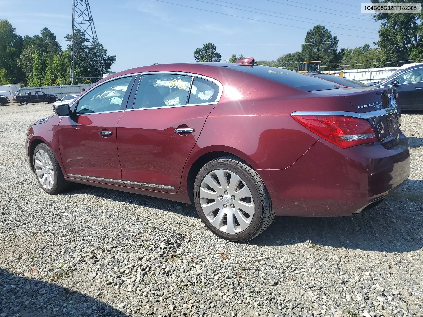 1G4GC5G32FF182305 2015 Buick Lacrosse