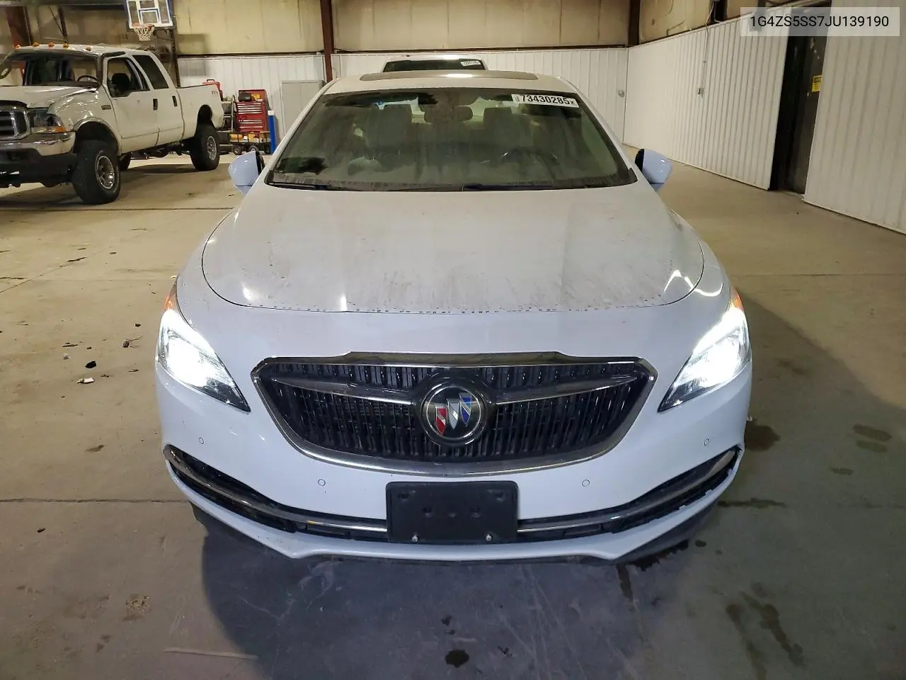 1G4ZS5SS7JU139190 2018 Buick Lacrosse Premium