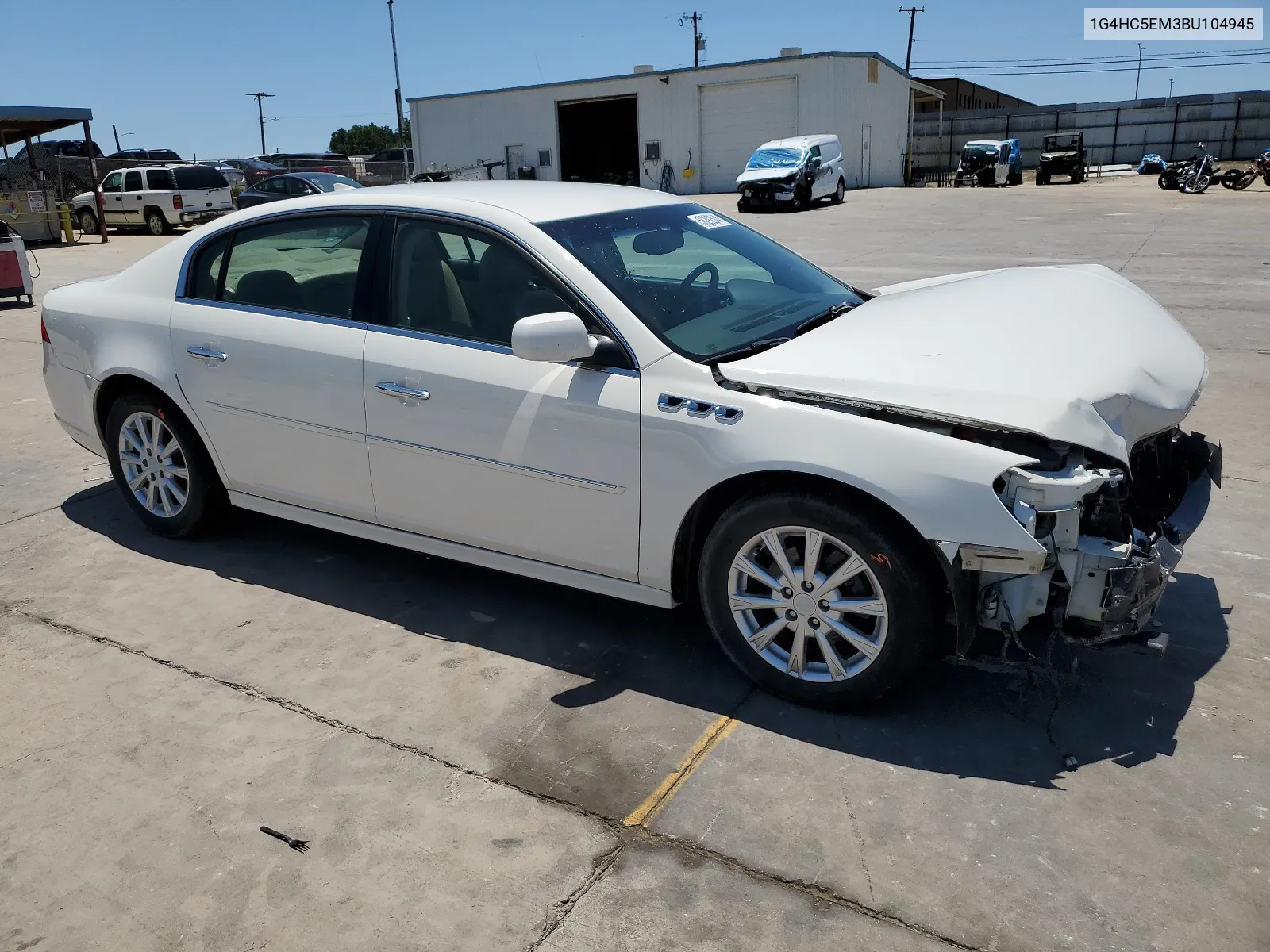 1G4HC5EM3BU104945 2011 Buick Lucerne Cxl