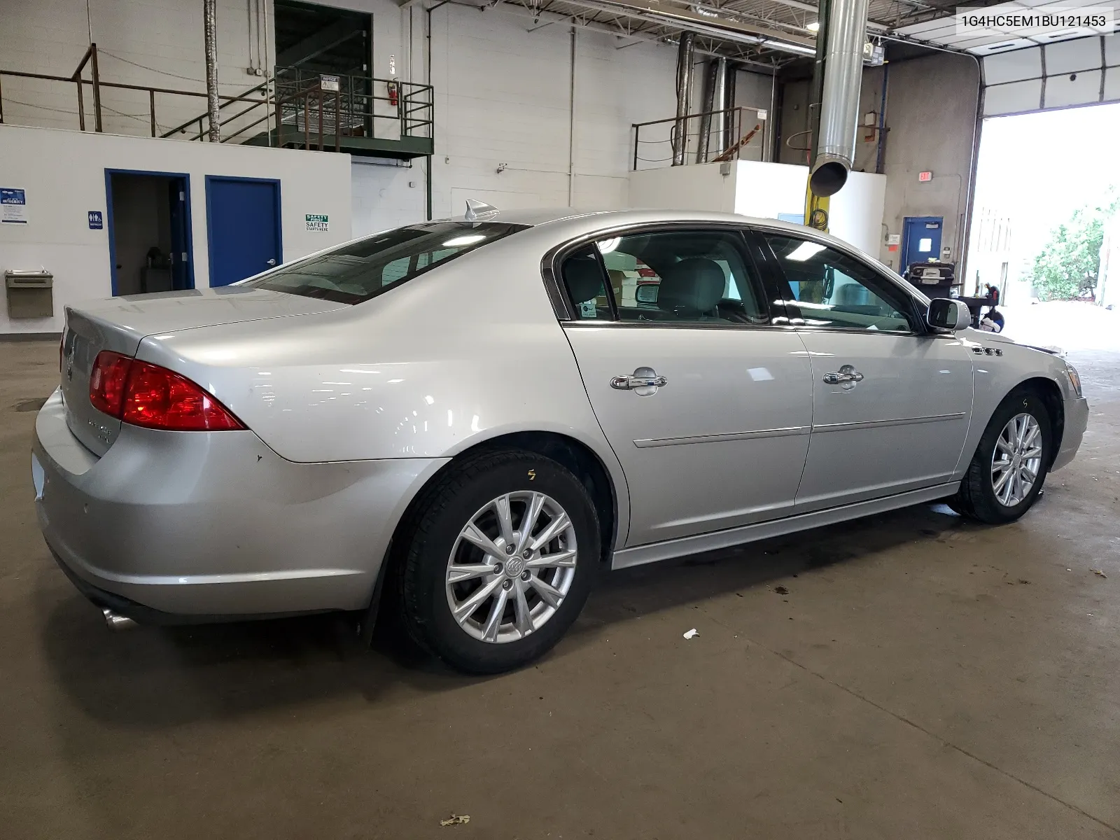 2011 Buick Lucerne Cxl VIN: 1G4HC5EM1BU121453 Lot: 64421244