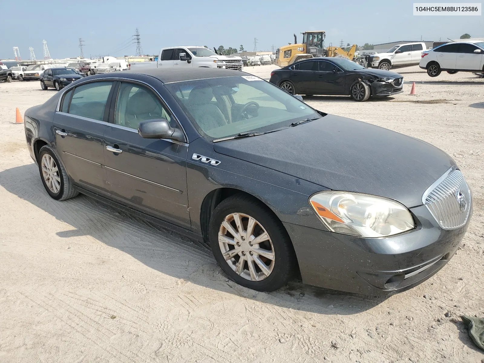 1G4HC5EM8BU123586 2011 Buick Lucerne Cxl