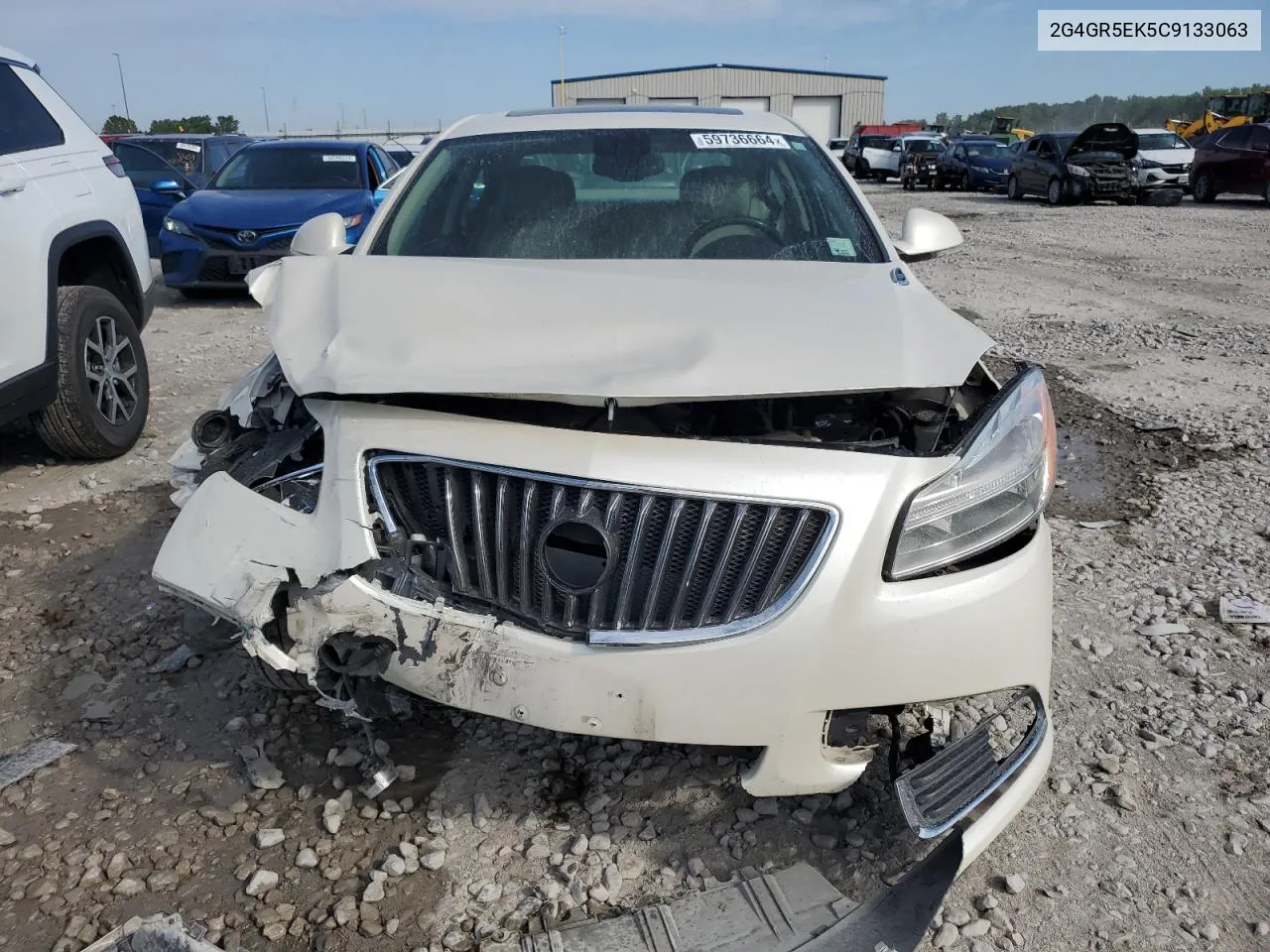 2G4GR5EK5C9133063 2012 Buick Regal