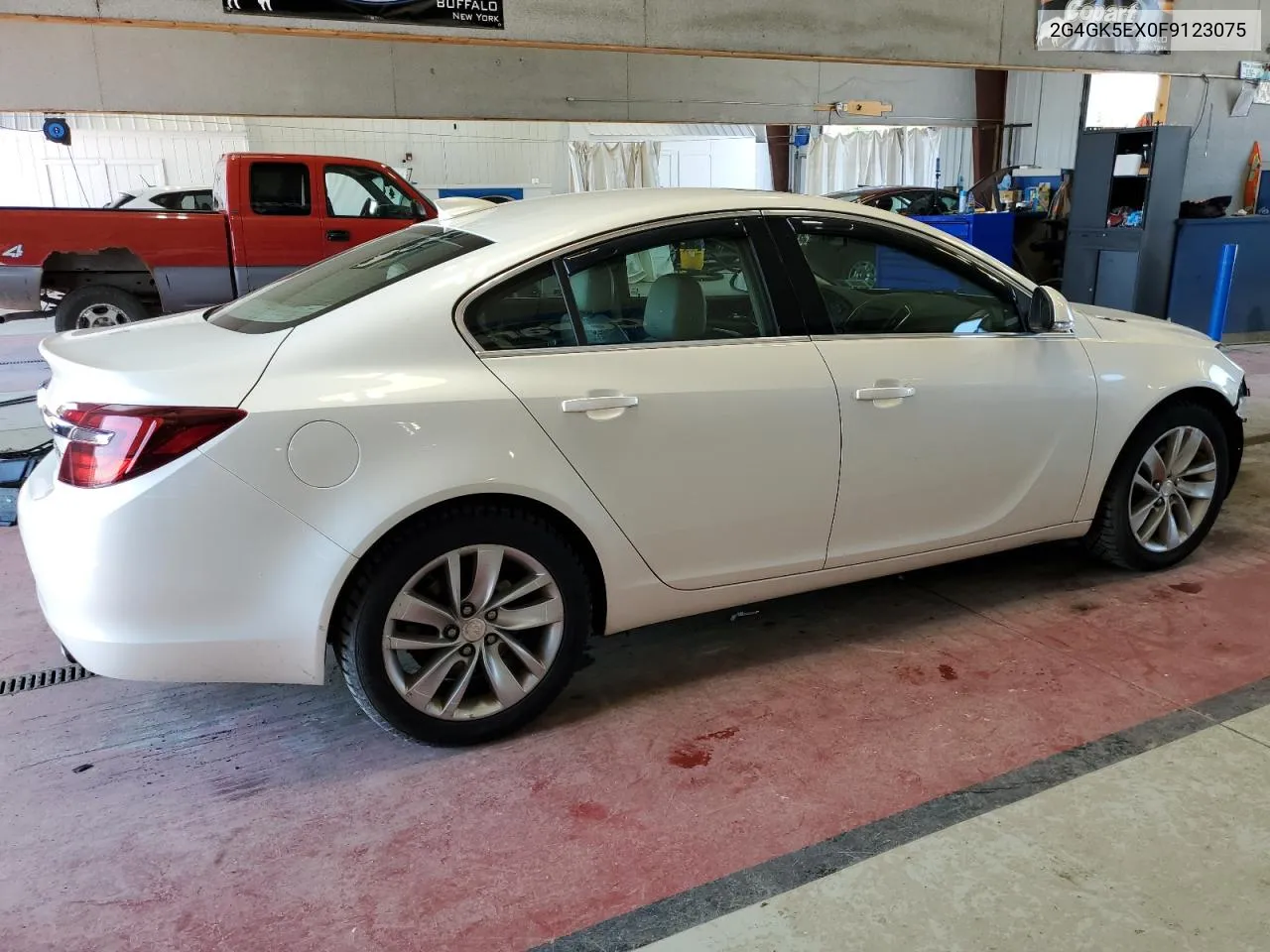 2G4GK5EX0F9123075 2015 Buick Regal