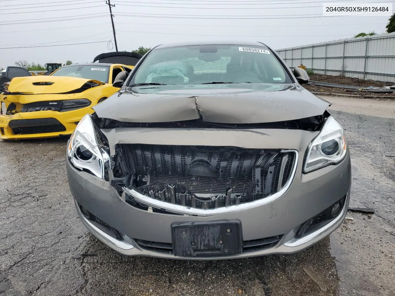 2G4GR5GX5H9126484 2017 Buick Regal Premium