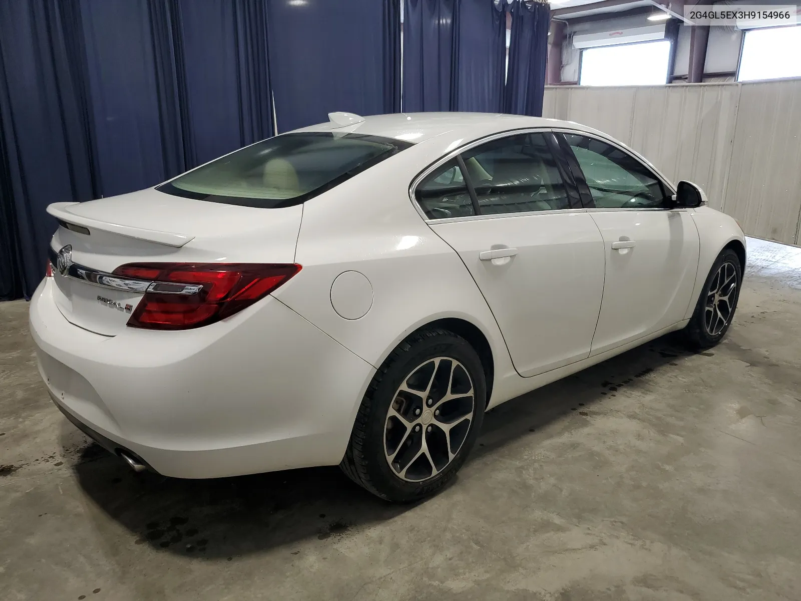 2G4GL5EX3H9154966 2017 Buick Regal Sport Touring