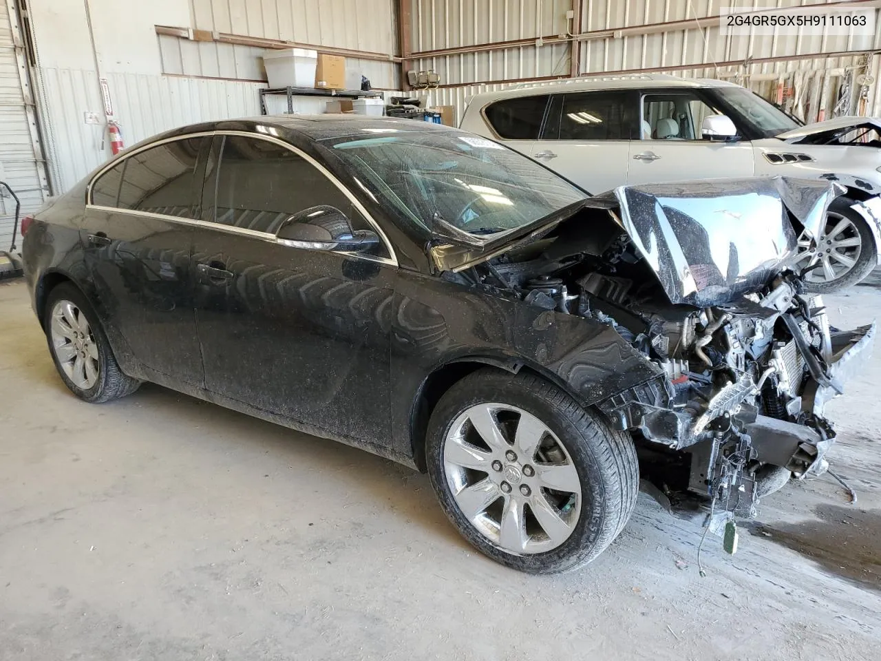 2G4GR5GX5H9111063 2017 Buick Regal Premium