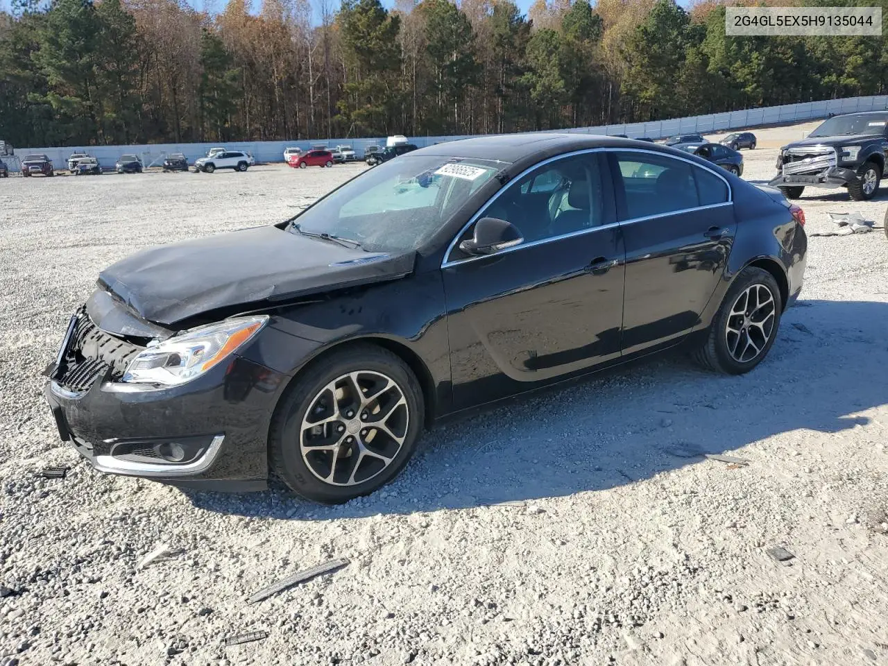 2G4GL5EX5H9135044 2017 Buick Regal Sport Touring