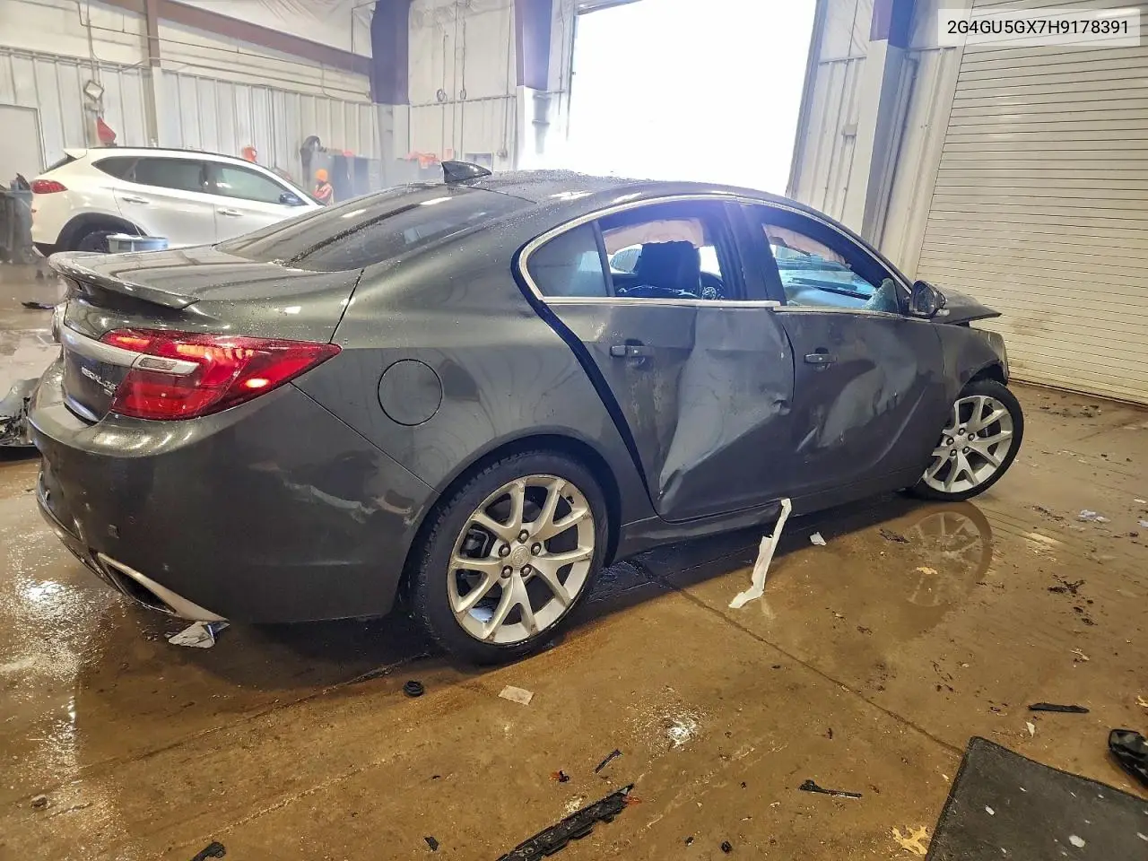2G4GU5GX7H9178391 2017 Buick Regal Gs