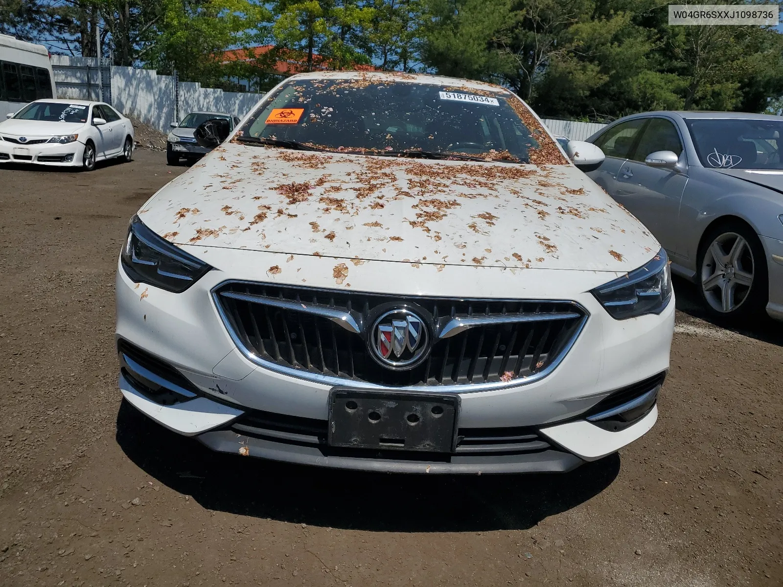 W04GR6SXXJ1098736 2018 Buick Regal Essence