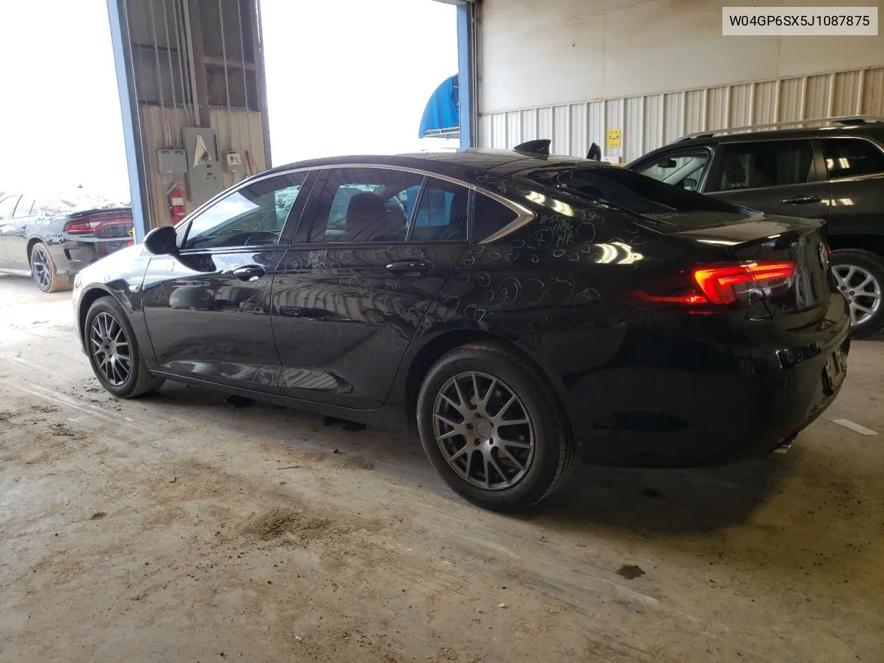 W04GP6SX5J1087875 2018 Buick Regal Essence