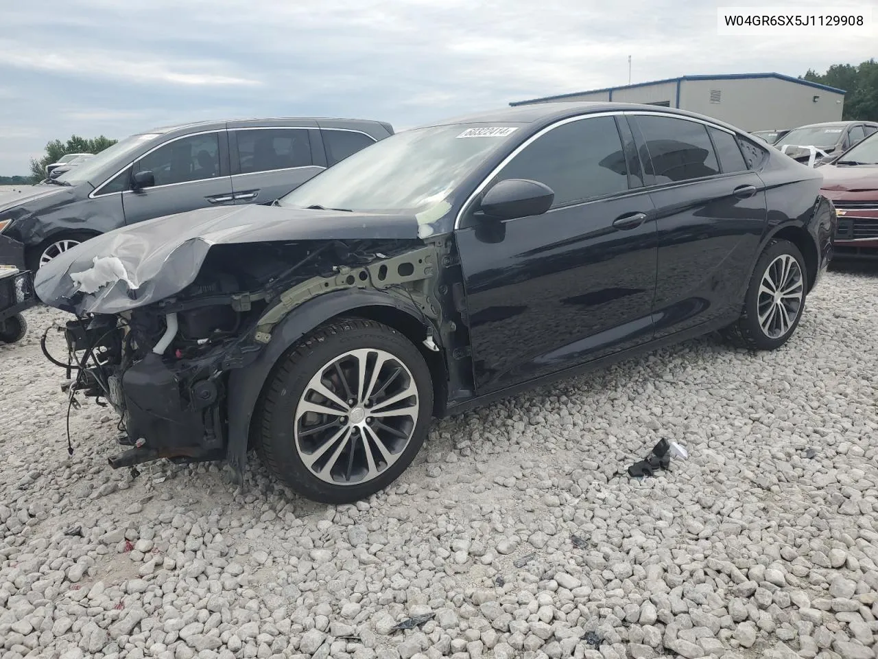 2018 Buick Regal Essence VIN: W04GR6SX5J1129908 Lot: 60322414