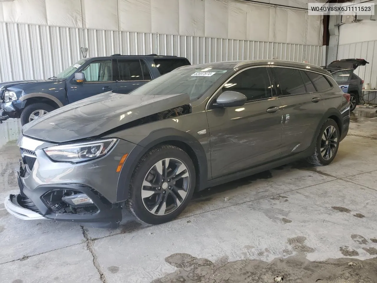 W04GV8SX6J1111523 2018 Buick Regal Tourx Essence