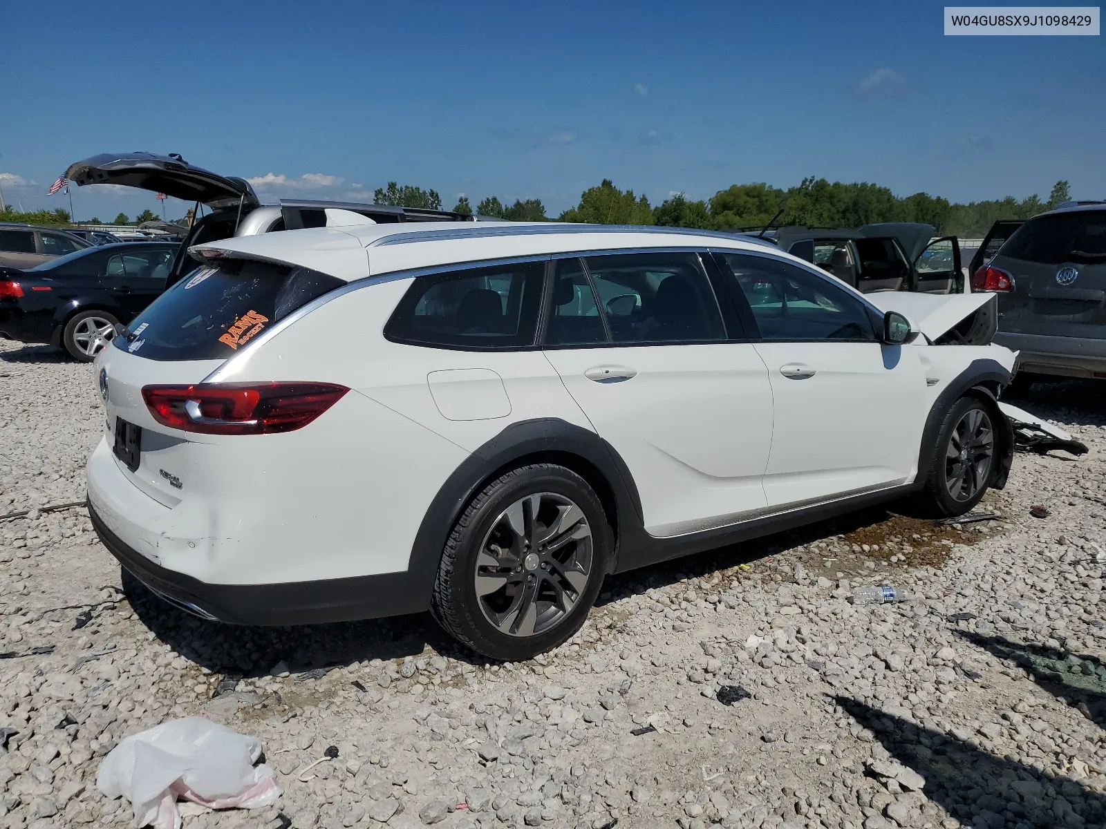 2018 Buick Regal Tourx Preferred VIN: W04GU8SX9J1098429 Lot: 63414864