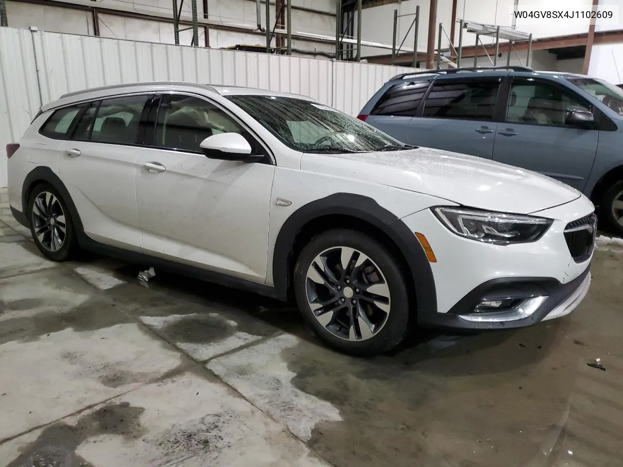 2018 Buick Regal Tourx Essence VIN: W04GV8SX4J1102609 Lot: 87502085