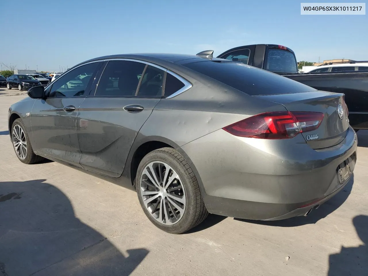 W04GP6SX3K1011217 2019 Buick Regal Essence